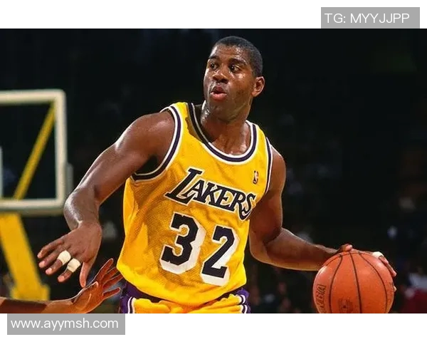 湖人队足球明星盘点及其在体育界的影响力分析 湖人队足球明星盘点及其在体育界的影响力分析