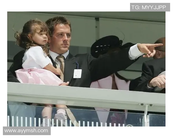 足球明星欧文与女儿的温馨时光分享亲情与足球的美好瞬间